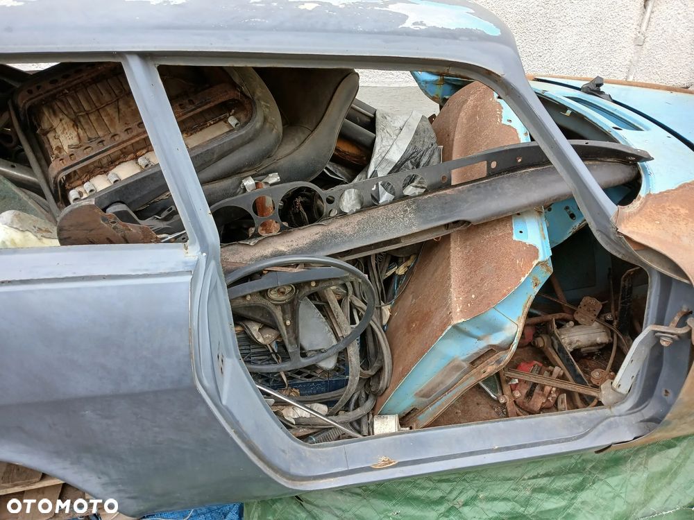 Volvo P1800 - 12