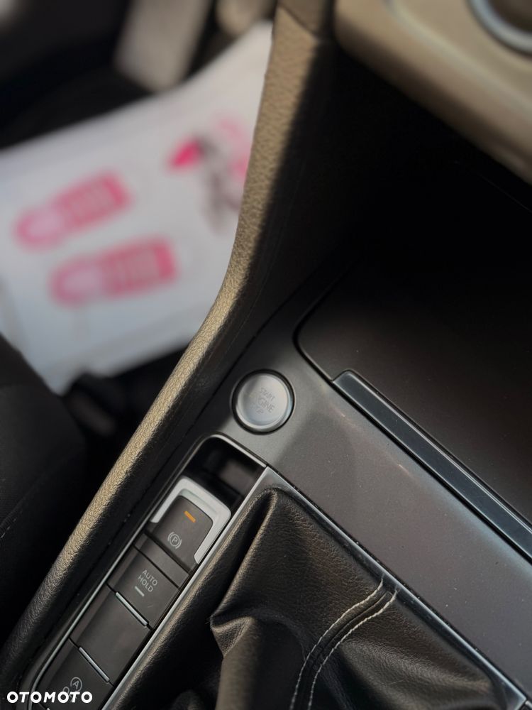 Volkswagen Golf Sportsvan 2.0 TDI BlueMotion Technology Lounge - 19