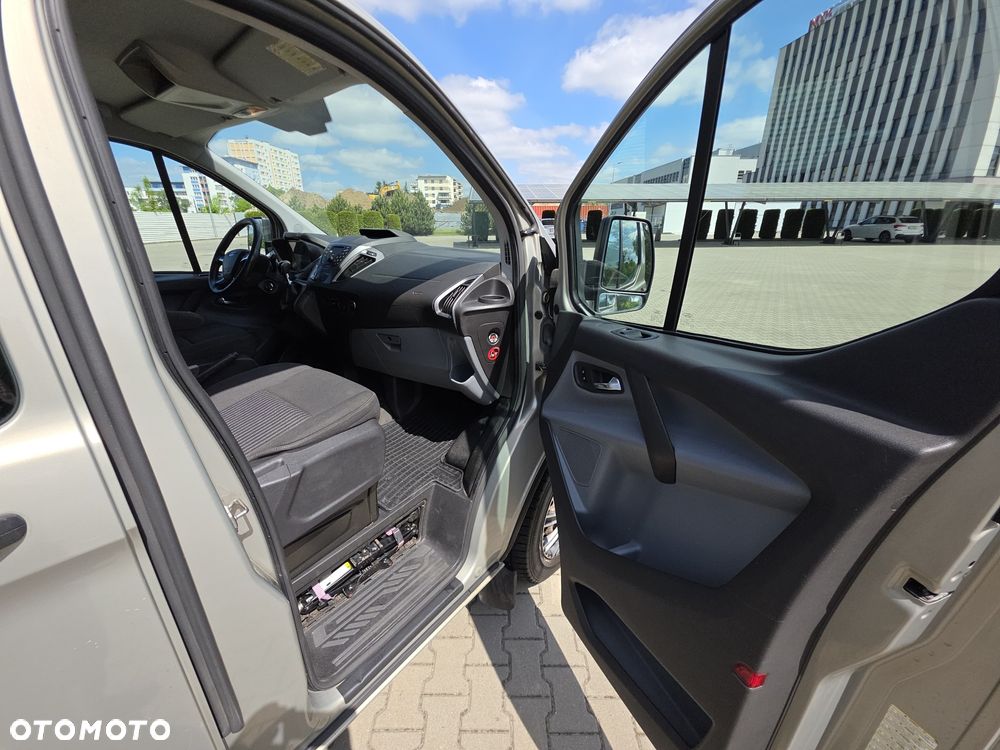 Ford Transit 350L Trend FWD - 14