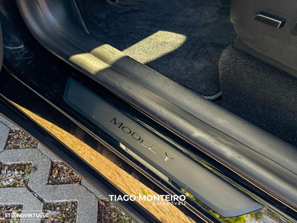 Tesla Model Y Tração Traseira - 48