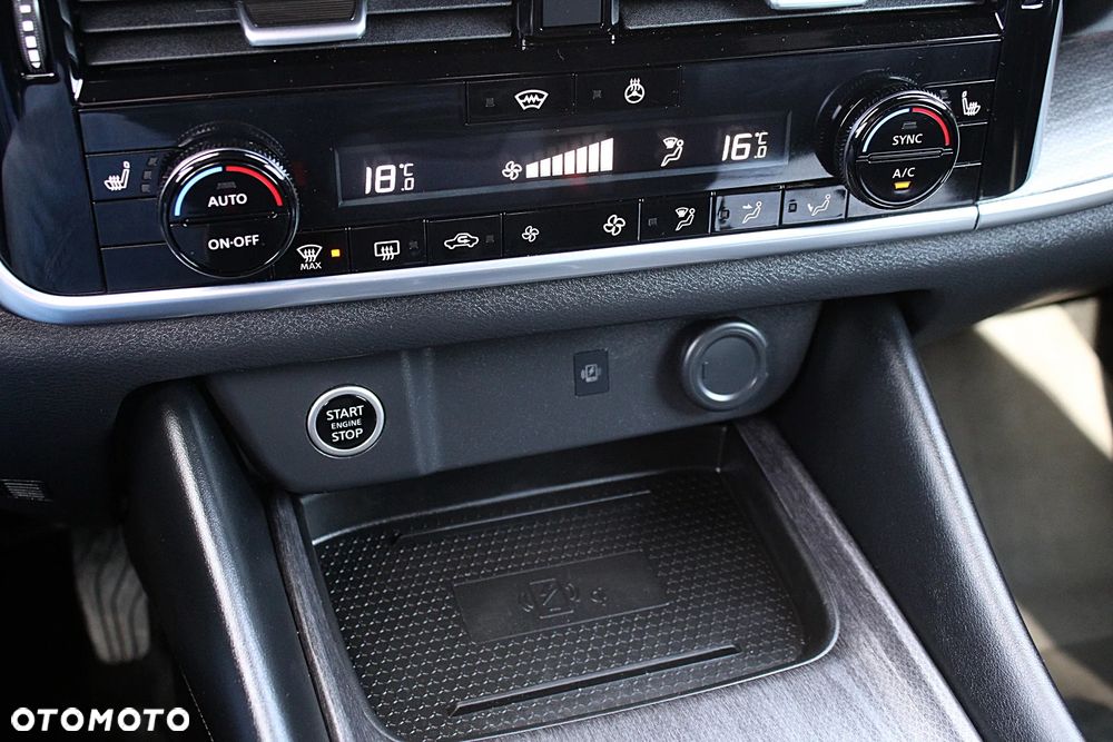 Nissan Qashqai 1.3 DIG-T Tekna DCT - 33