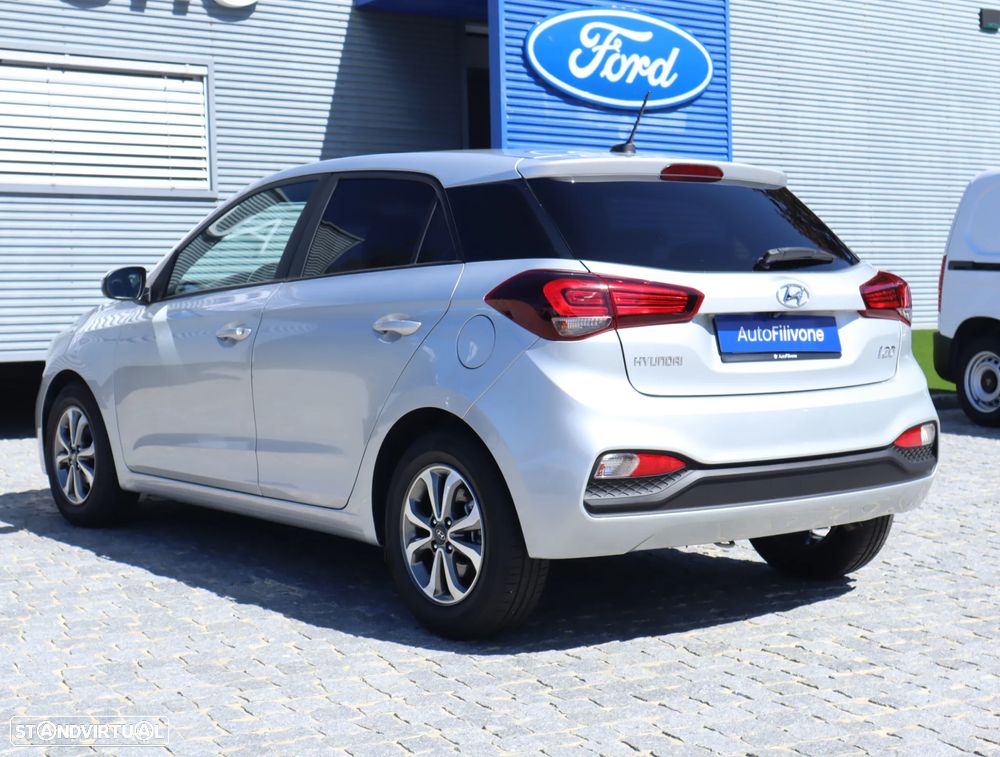 Hyundai i20 - 21