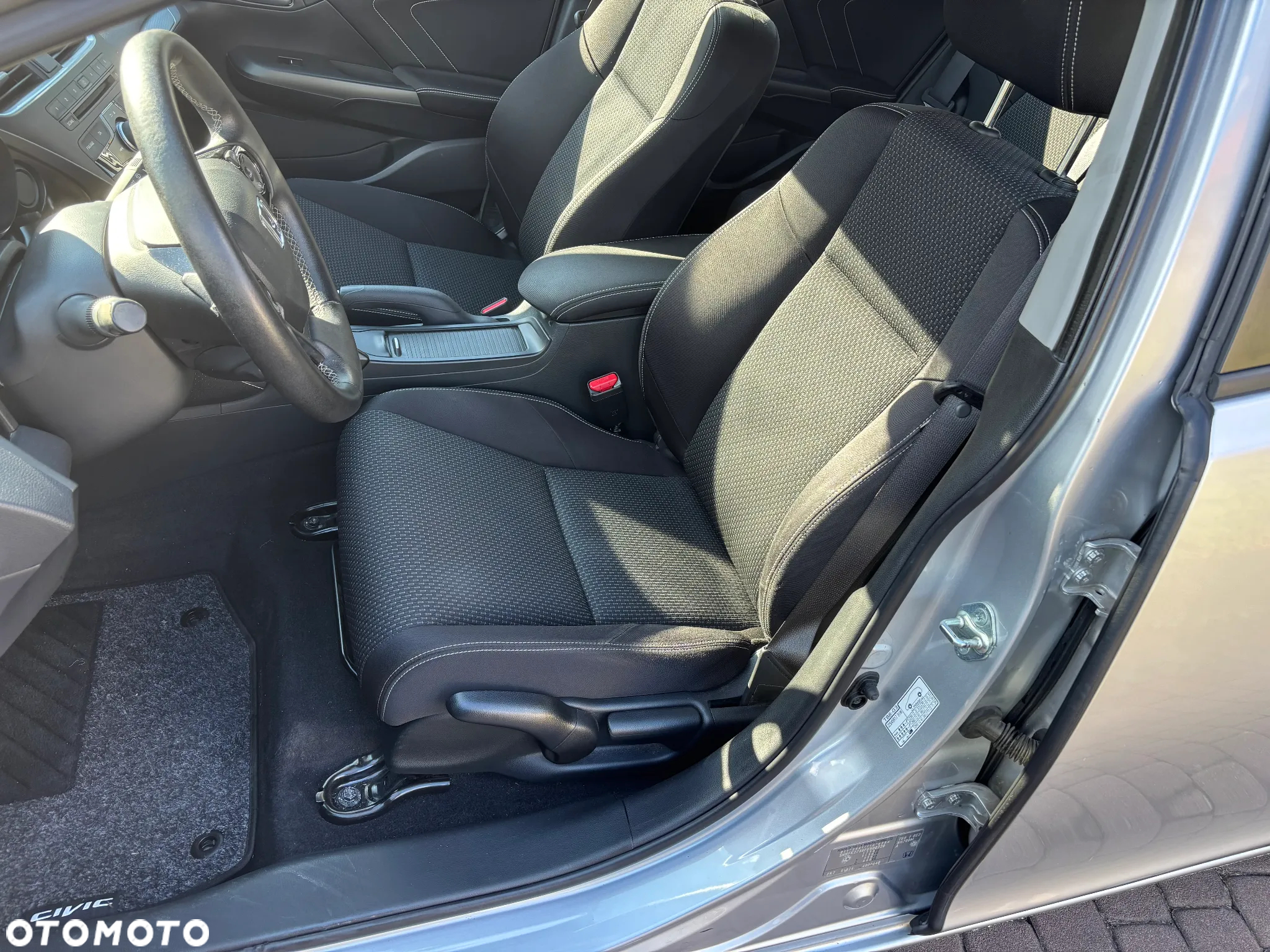 Honda Civic Tourer 1.8 i-VTEC Elegance - 12