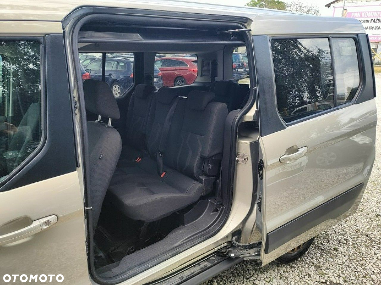 Ford Tourneo Connect Grand - 25