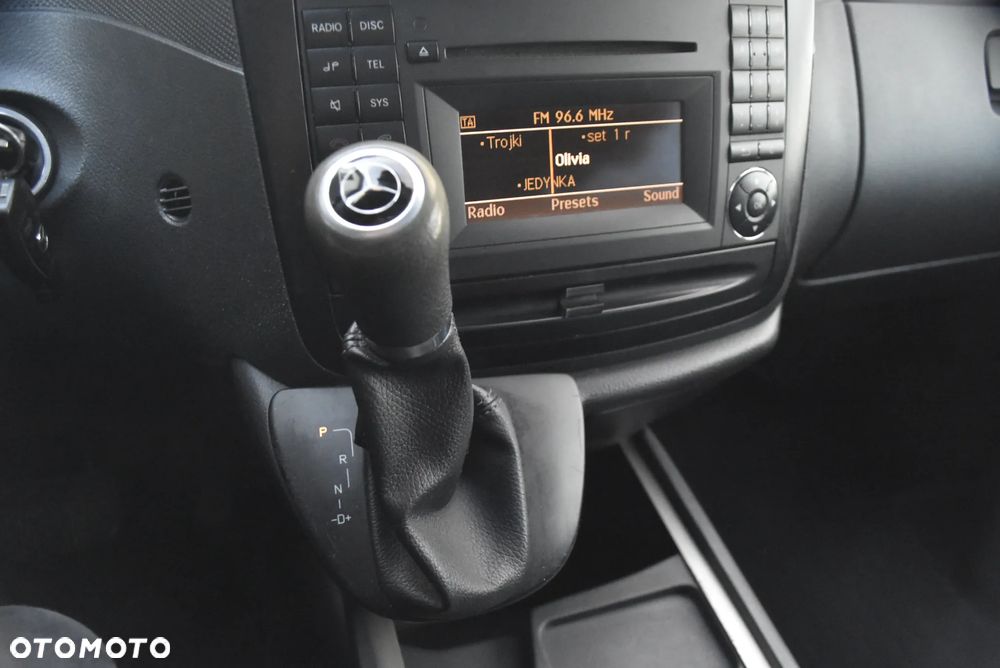 Mercedes-Benz VITO - 13