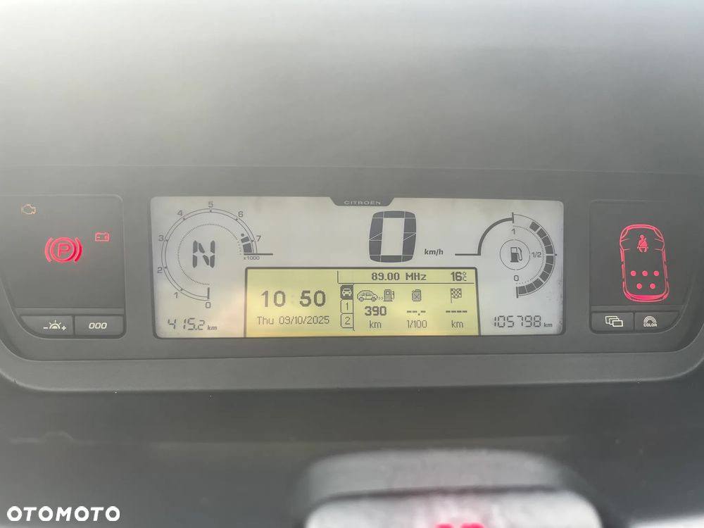 Citroën C4 Grand Picasso 2.0i Exclusive MCP - 2