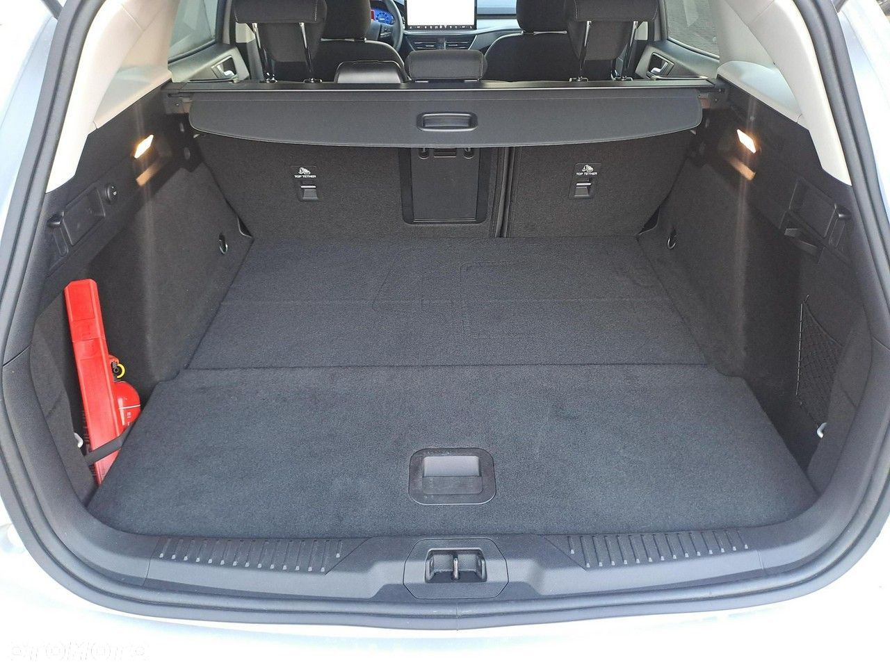 Ford Focus 1.0 EcoBoost mHEV Titanium - 14