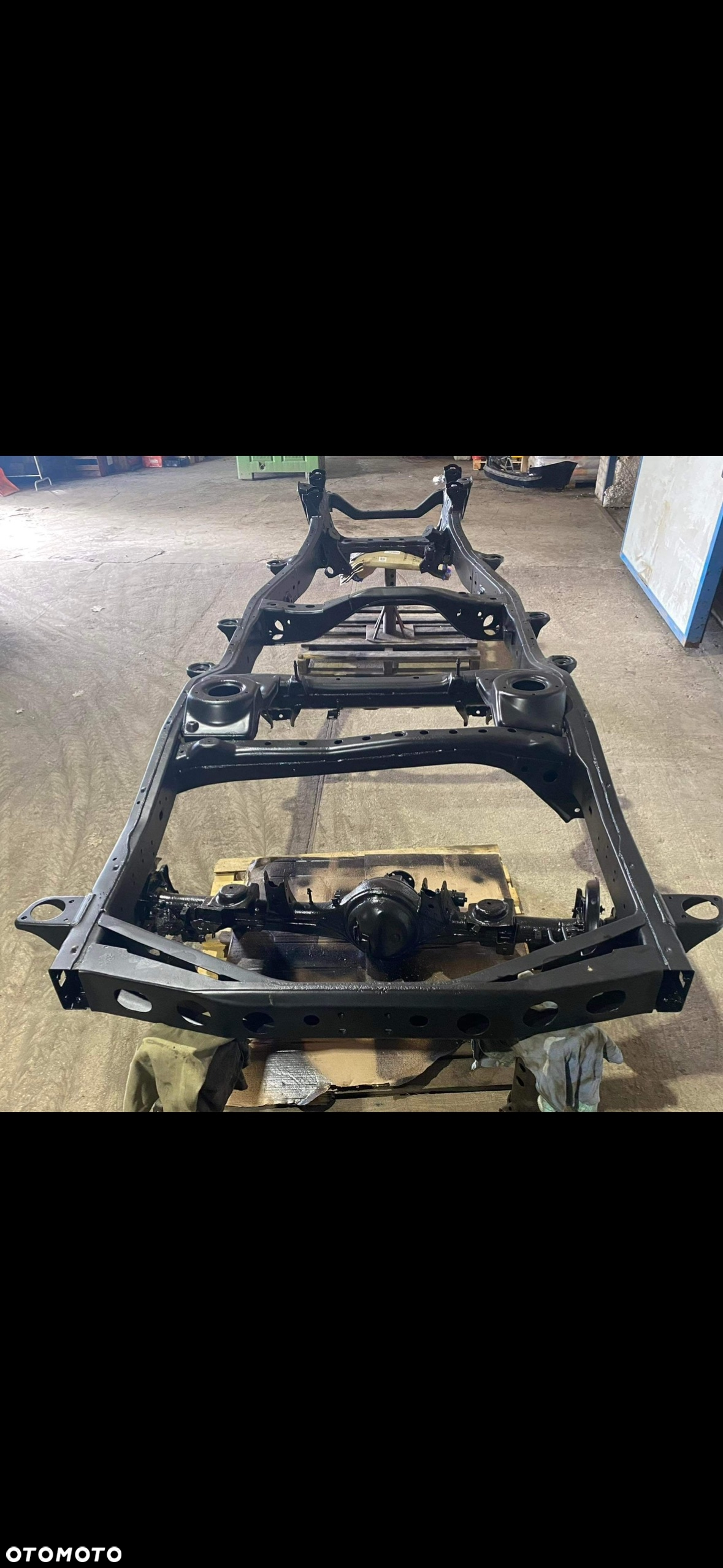 Toyota Land Cruiser 4.7 V8 - 36