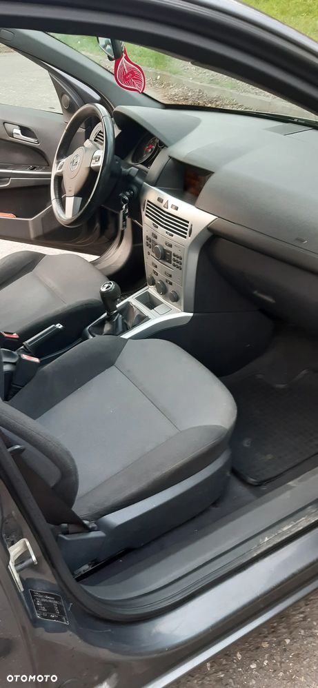 Opel Astra 1.7 CDTI - 11