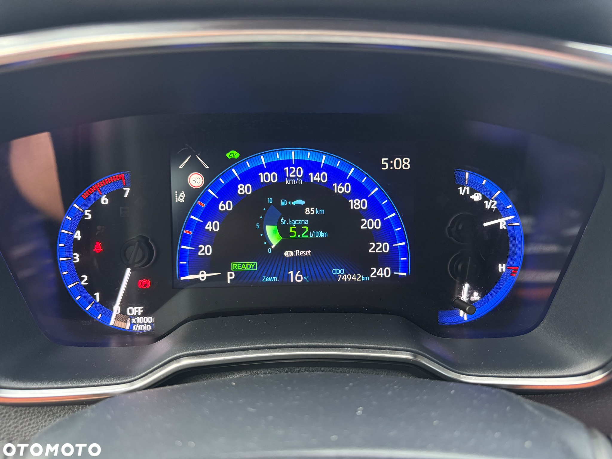Toyota Corolla 1.8 Hybrid Active - 17