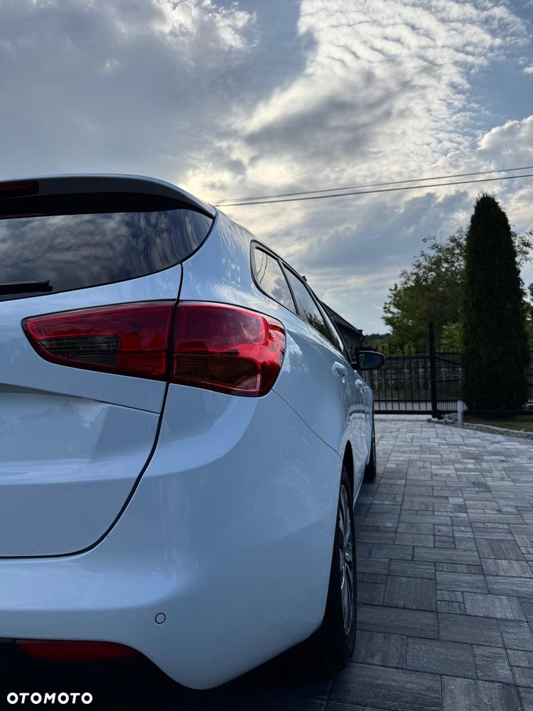 Kia Ceed 1.4 CVVT Dream-Team Edition - 12