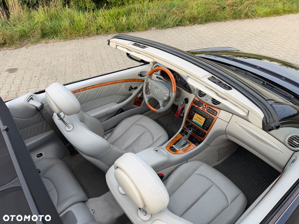 Mercedes-Benz CLK - 18