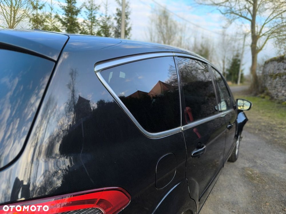 Ford S-Max 2.0 TDCi DPF Titanium X - 27