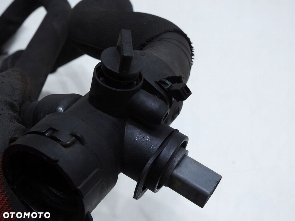 WĄŻ PRZEWÓD WODY AUDI A4 B6 1.8 T 8E0121049 - 5