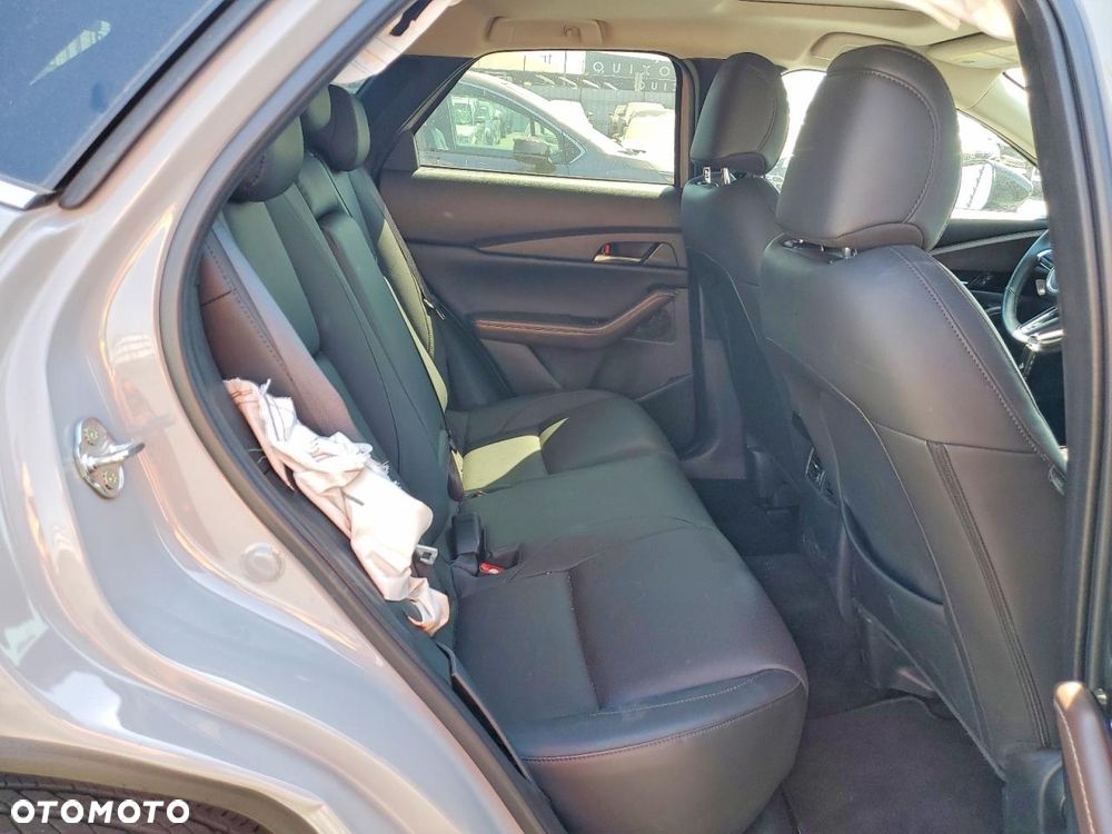 Mazda CX-30 - 12