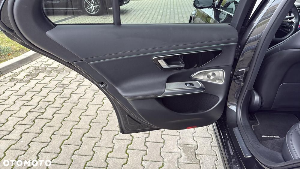 Mercedes-Benz Klasa E - 14