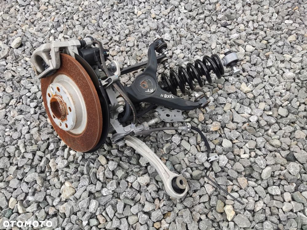 piasta prawa prawy tył tylna wahacz wahacze amortyzator peugeot 3008 ii 20- - 3