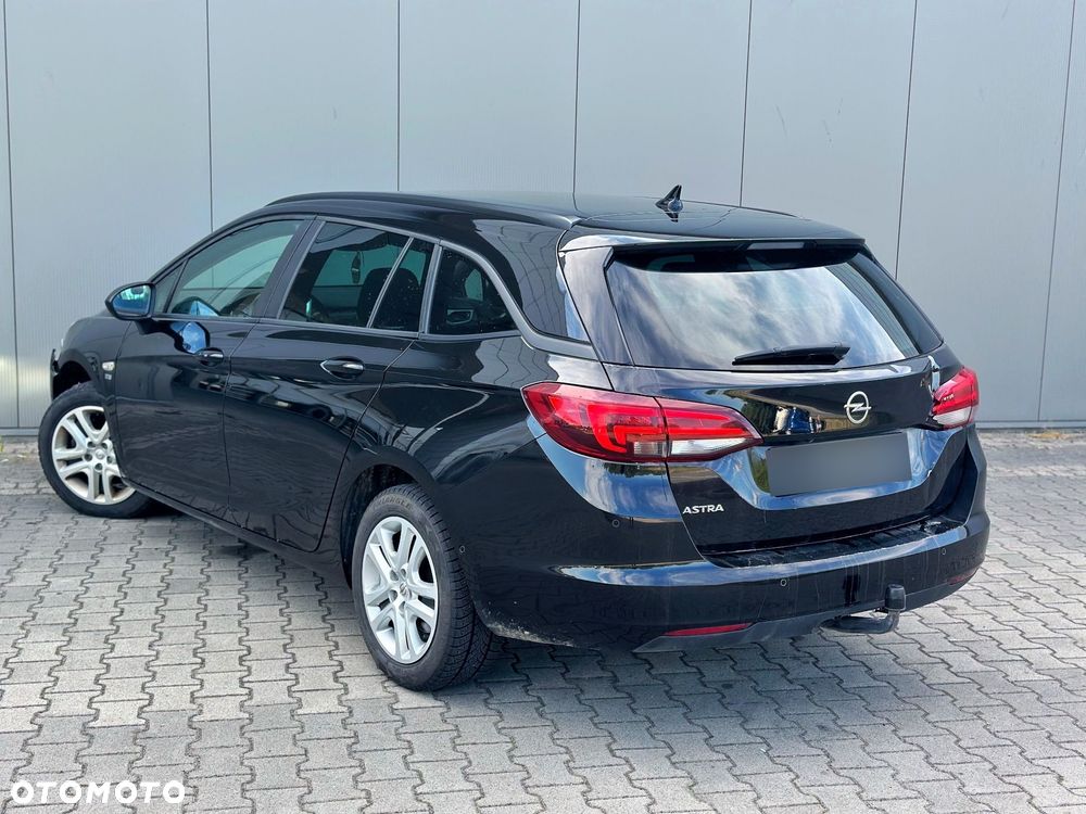 Opel Astra - 4