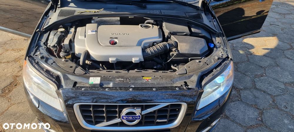 Volvo V70 2.4D Summum - 4