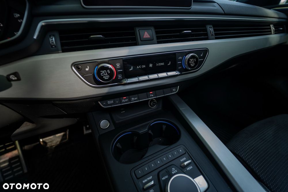 Audi A4 Avant 40 TFSI S tronic S line - 28