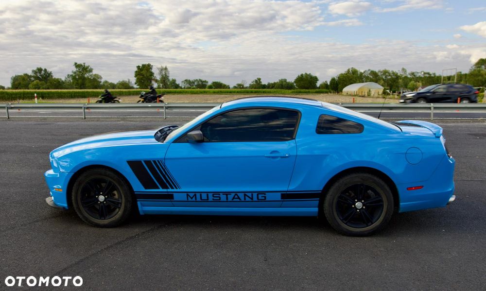 Ford Mustang 3.7 V6 - 10