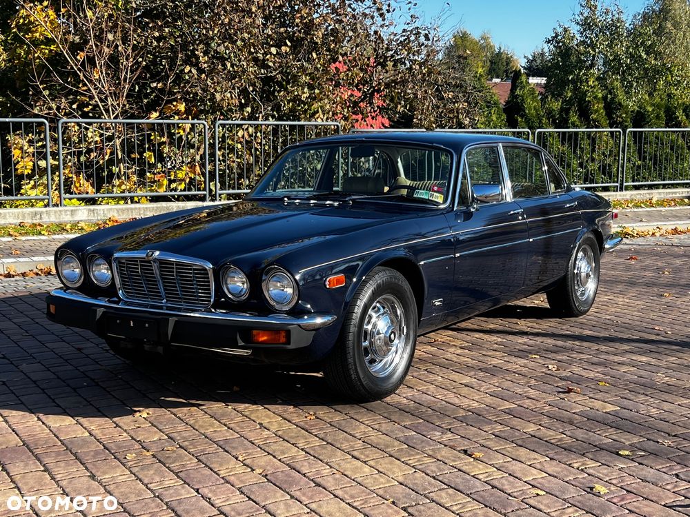 Jaguar XJ - 1