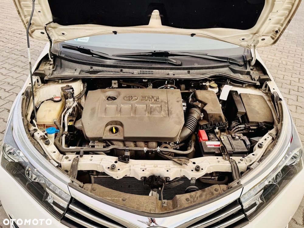 Toyota Corolla 1.6 Premium - 16