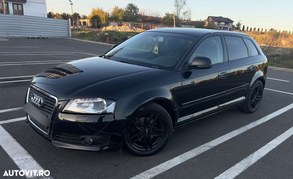 Audi A3 1.8 TFSI Sportback S tronic Attraction - 1