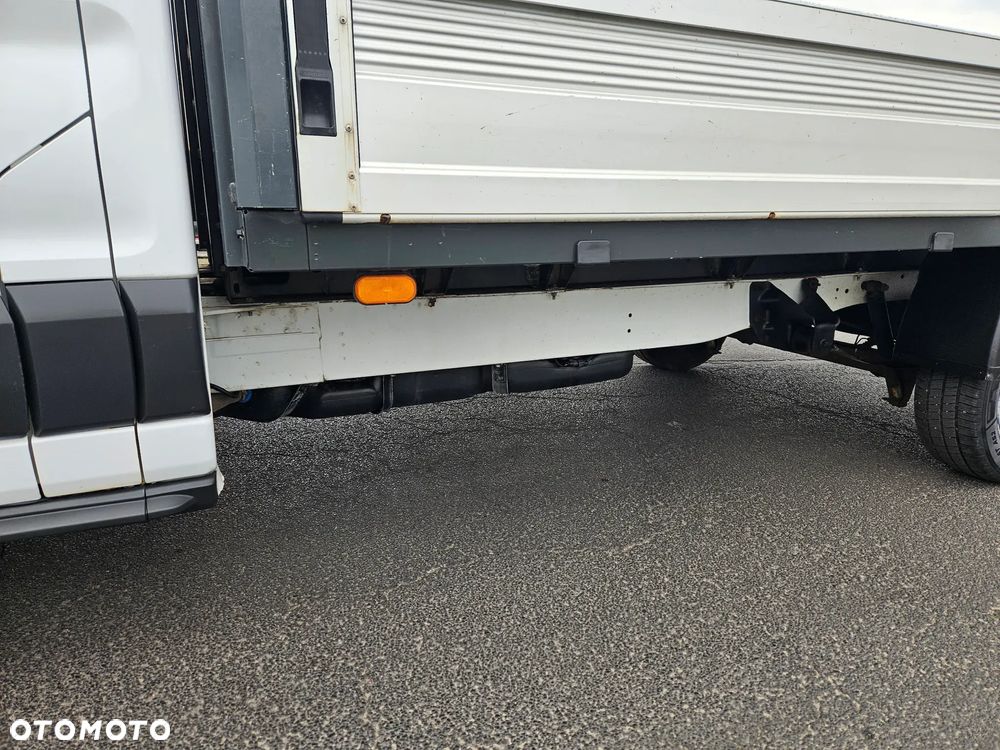 Ford transit - 12