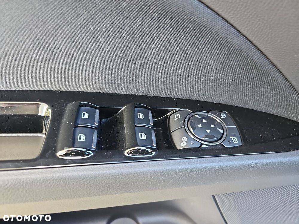 Ford Mondeo - 18