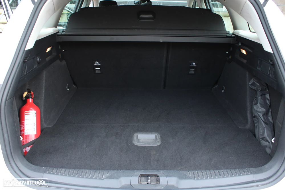 Ford Focus SW 1.5 TDCi EcoBlue Active - 28