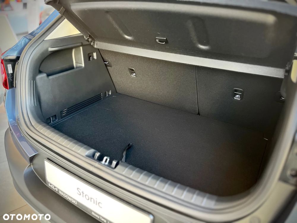 Kia Stonic - 8