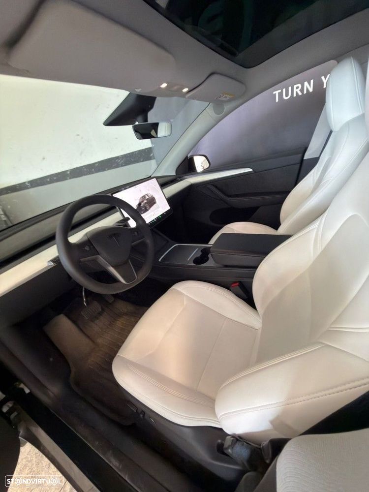 Tesla Model Y Tração Traseira - 3