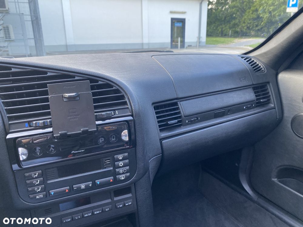 BMW Seria 3 - 17