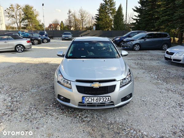 Chevrolet Cruze 1.8 LS+