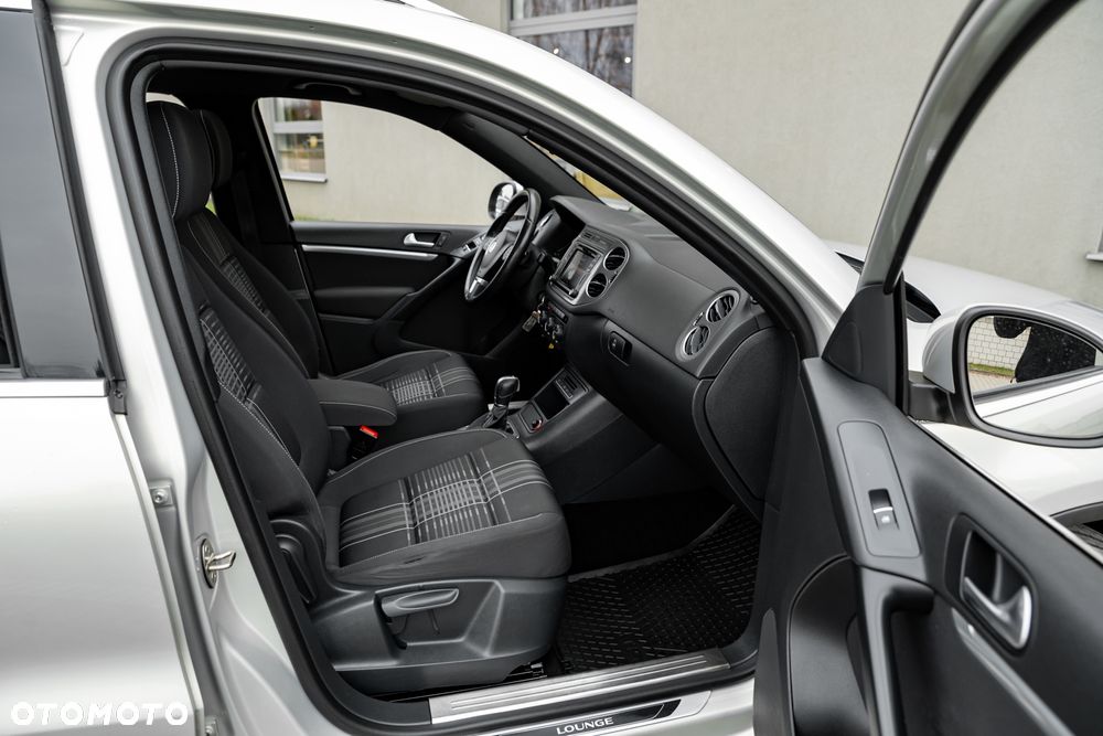 Volkswagen Tiguan 2.0 TDI SCR 4MOTION BlueMotion Technology DSG Lounge Sport & Style - 22