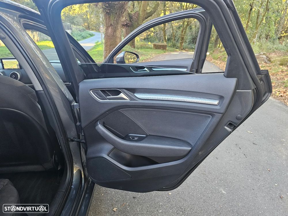 Audi A3 Limousine 1.6 TDI S-line - 20