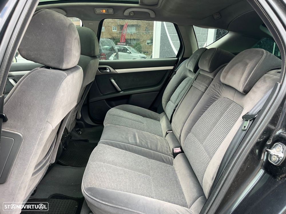 Peugeot 407 SW HDi 110 Sport - 10