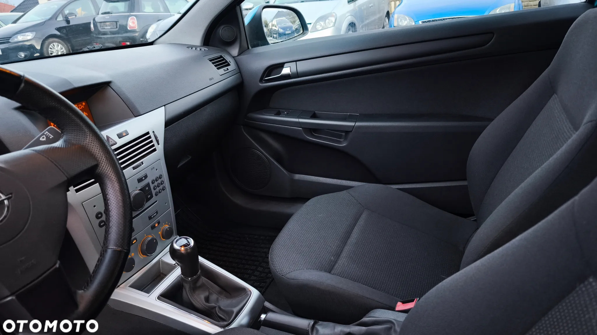 Opel Astra GTC 1.6 - 16