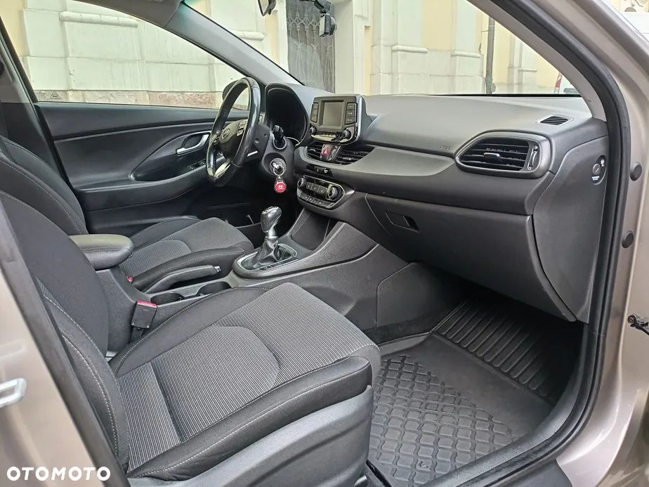 Hyundai i30 - 14