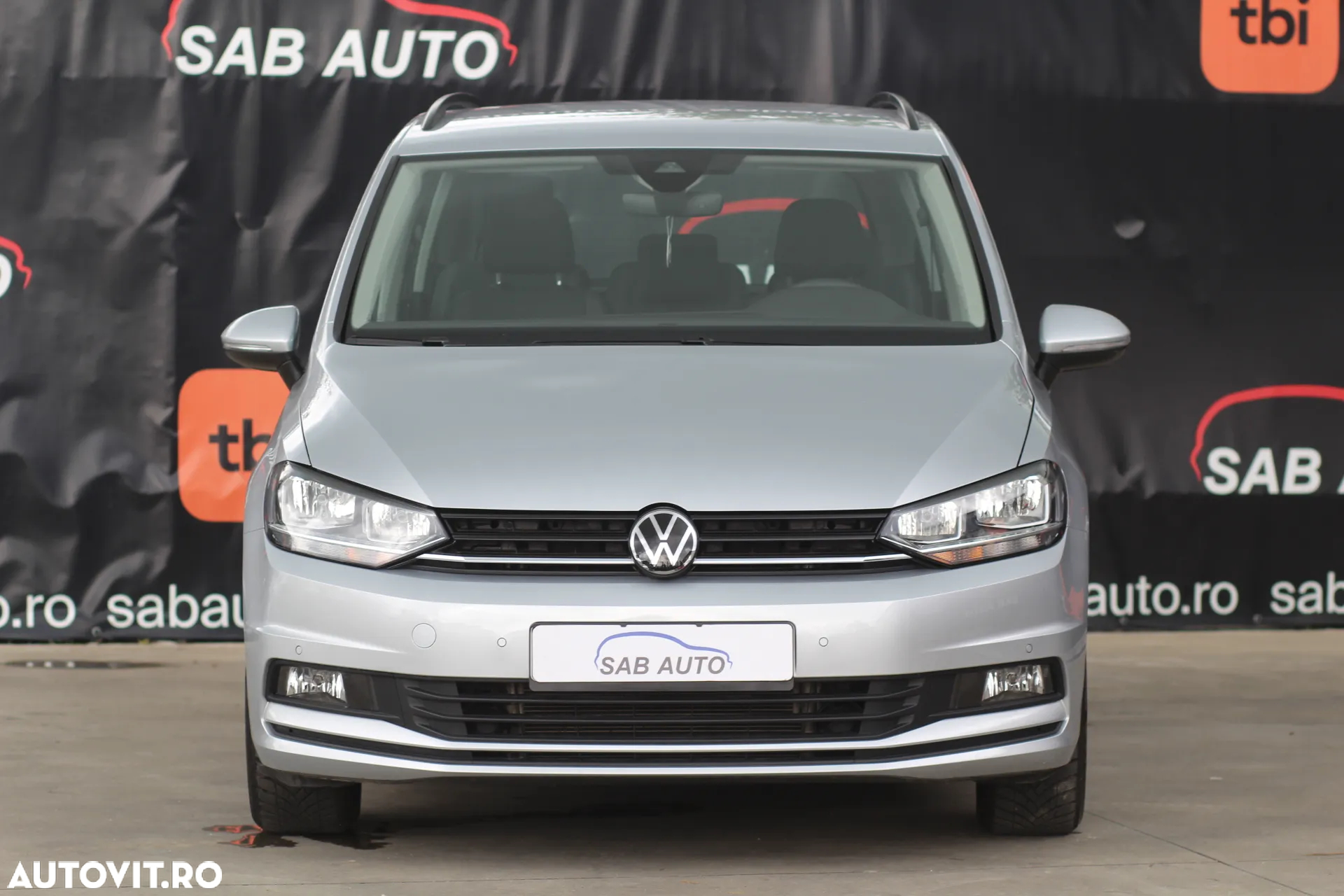 Volkswagen Touran 2.0 TDI DSG Comfortline - 2