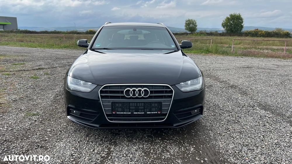 Audi A4 Avant 2.0 TDI DPF S line Sportpaket - 2