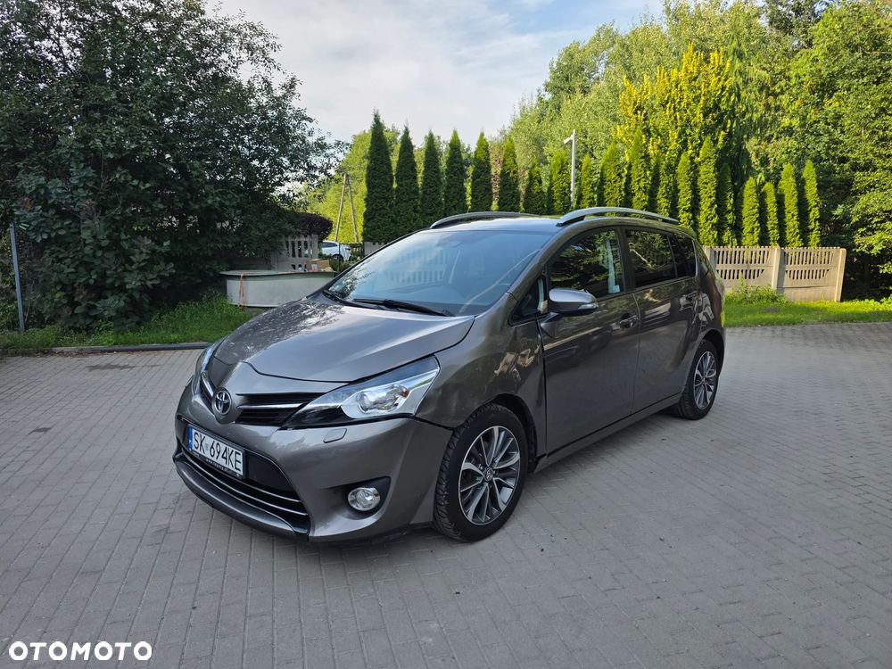 Toyota Verso 1.8 Premium 7os - 3