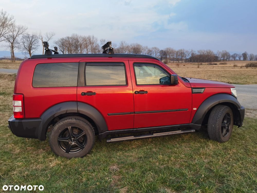 Dodge Nitro 2.8 CRD DPF SXT - 13