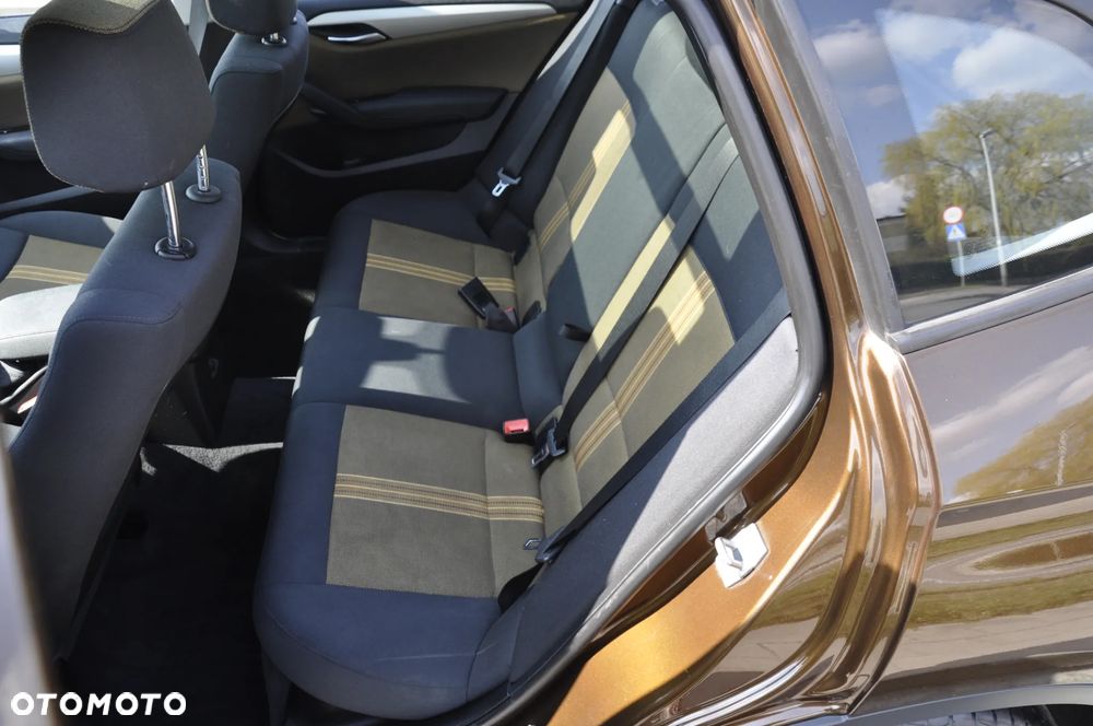 BMW X1 xDrive20d - 21