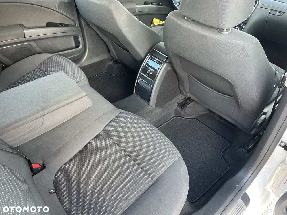 Skoda Superb 1.6 TDI Active - 10