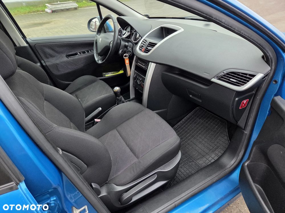Peugeot 207 110 HDi FAP (Blue Lion) Tendance - 11