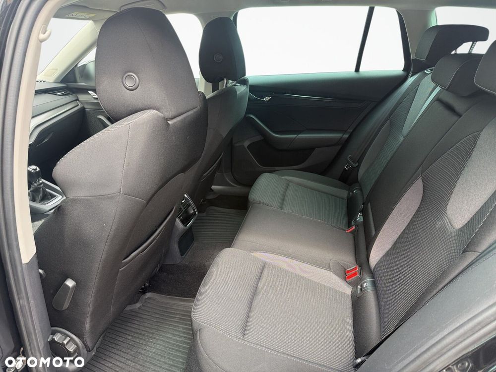 Skoda Octavia 1.5 TSI GPF ACT Ambition - 11