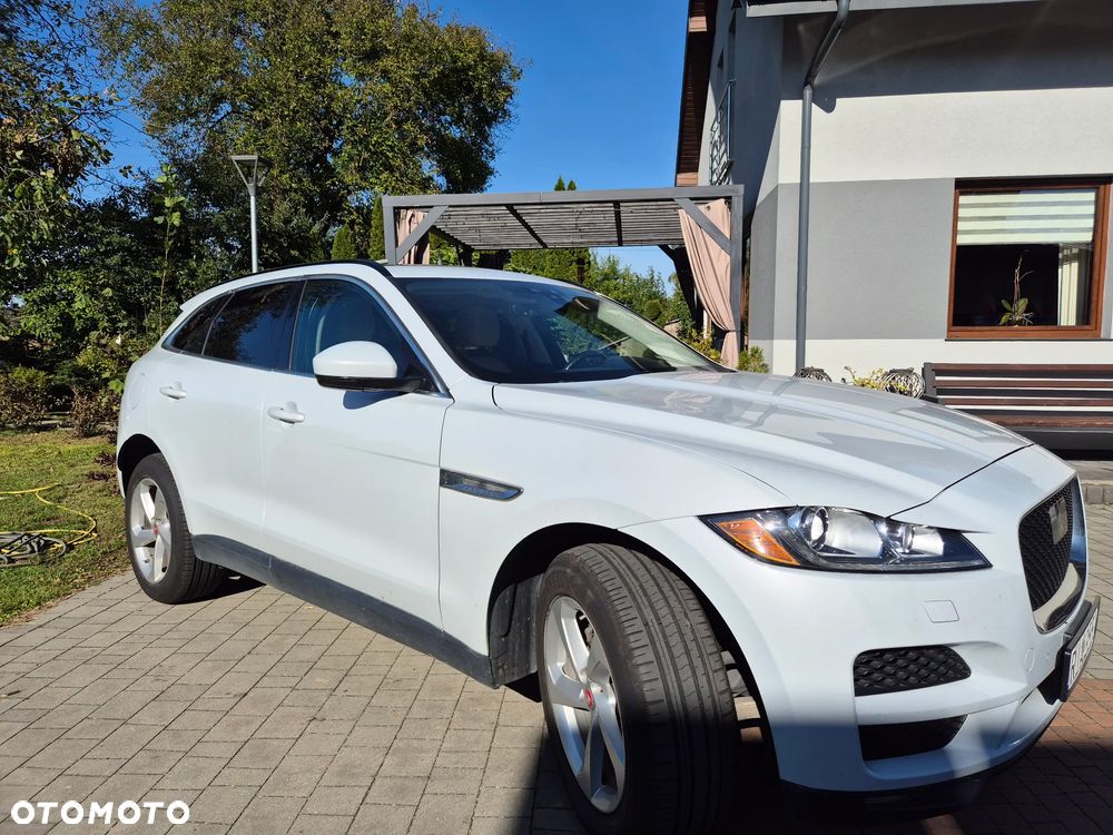 Jaguar F-Pace P250 AWD - 1