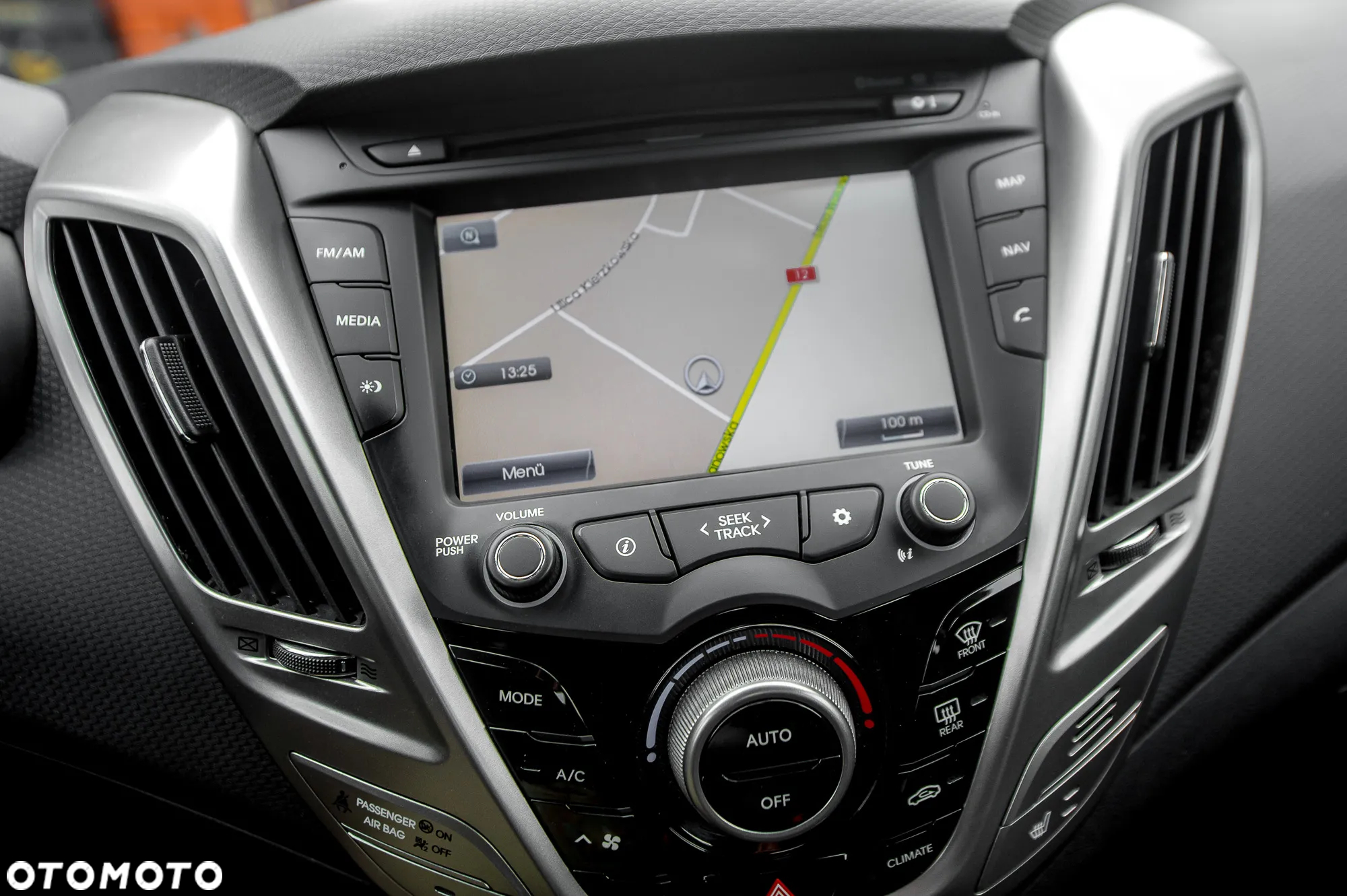 Hyundai Veloster 1.6 GDI Premium - 26